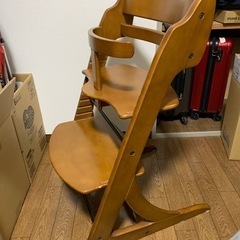 ベビー椅子　無料　引き渡し希望の方と話合い中の画像