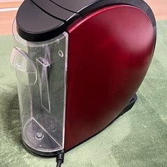 (お話中の為一時停止)バリスタのコーヒーメーカーの画像