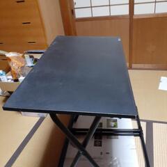 サイドテーブルの画像