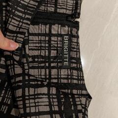 前のリボンが可愛いワンピの画像