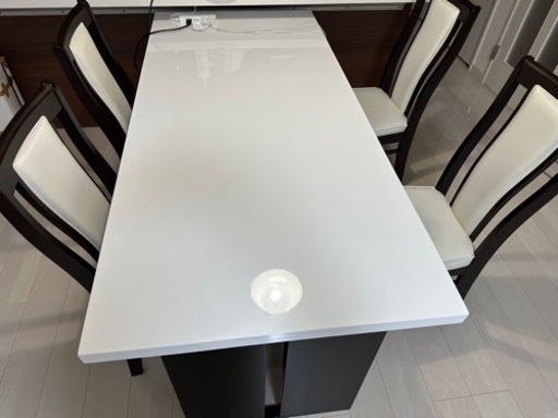 ダイニングテーブル　６点セット