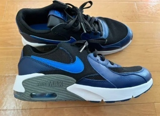 Nike スニーカー