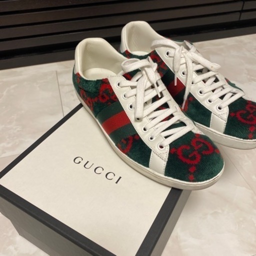 GUCCIのスニーカー