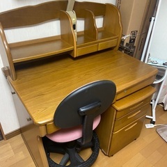中古学習机　ライト付き　お譲りします
