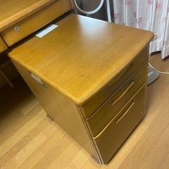 中古学習机　ライト付き　お譲りしますの画像