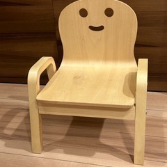子供用　椅子の画像