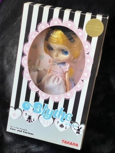 ※本日受渡し限定値下げ※タカラトミー BLYTHE ネオブライス トイザらス限定 キュートアンドキュリアス　ドール