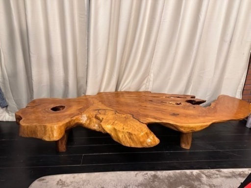 桜と椛の抱き合わせ　一枚板座卓