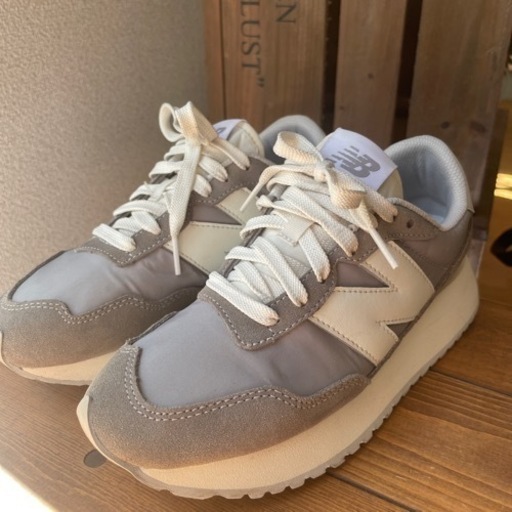 ニューバランススニーカー　1回のみ使用　24センチ