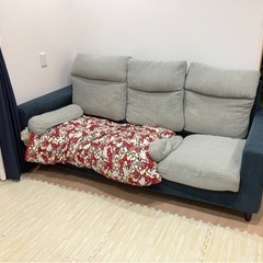 ３人掛けソファー　約205×87×90 現状引き渡し
