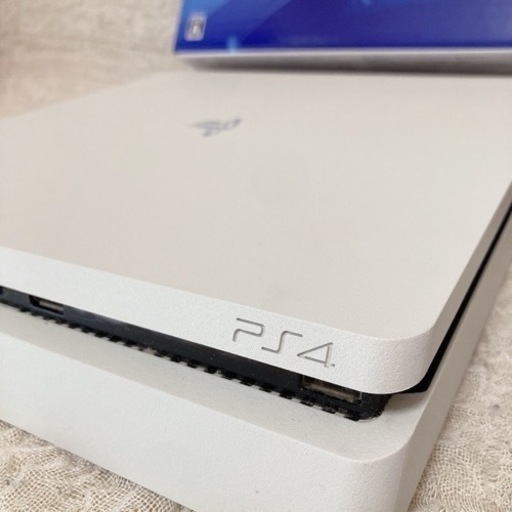 プレイステーション4、コントローラー付