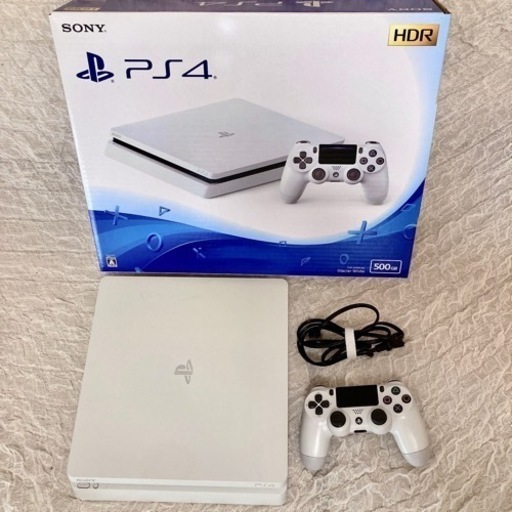 プレイステーション4、コントローラー付