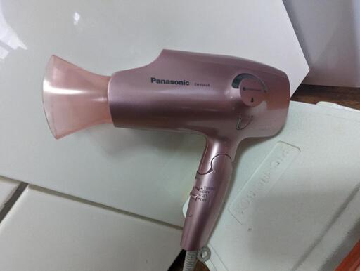 【値下げ¥2,000→¥1,500】パナソニック　ヘアドライヤー ナノケア