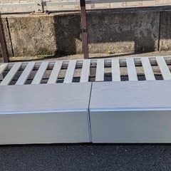 (A-a14) ￥6600(税込)引き出し付き　シングル　ベッド...