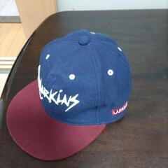 LARKINSのキャップの画像