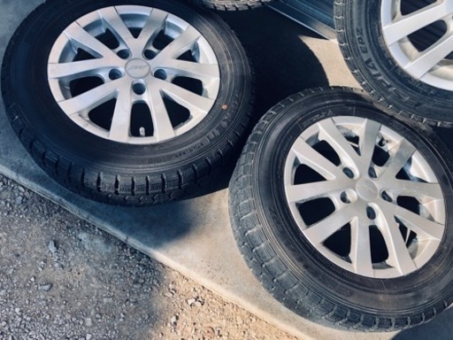 冬タイヤ 195/65R15 ヴォクシー等用アルミ付きスタッドレス バリ山4本組