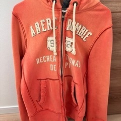 アバクロ　パーカー