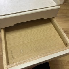 ニトリ 勉強机チェストの画像