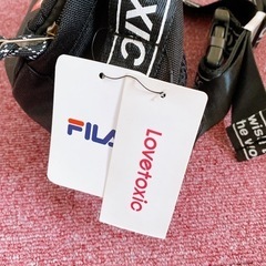 LOVETOXIC×FILAのコラボバッグ  ウエストポーチ ウエストバッグ 斜めがけショルダー の画像
