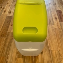 アップリカ Aprica オムツ用ゴミ箱