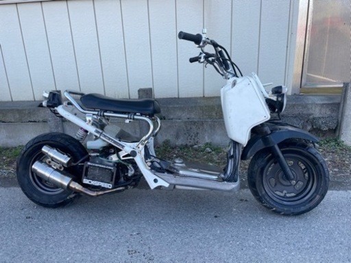 HONDA・ズーマー・カスタム車両・ホワイト・全国陸送可能〜