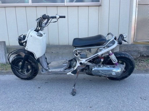 HONDA・ズーマー・カスタム車両・ホワイト・全国陸送可能〜