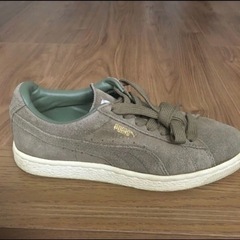PUMA スニーカー　23cmの画像