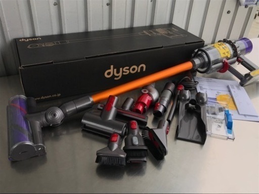 美品！ダイソン クリーナー◇サイクロン◇コードレス◇V10◇SV12◇付属品多数◇K341
