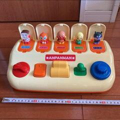 アンパンマン　知育玩具　ひらいてぴょこんの画像