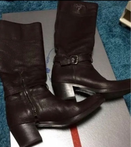 商談中　PRADA ブーツ美品　23センチ