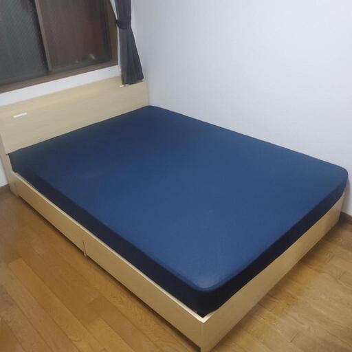 【中古美品】ダブルベッド（マットレス付き)