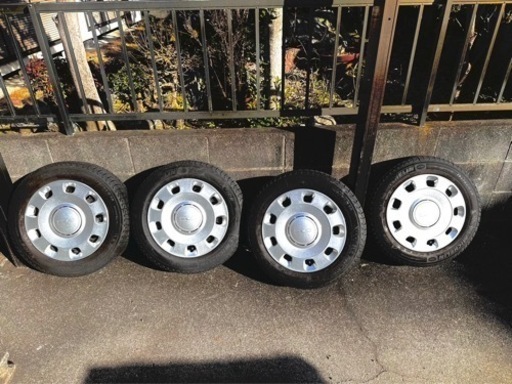 スタッドレスタイヤ4本　ホイール付き　FIAT 500 MICHELIN 175/65 R14