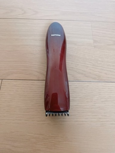 PHILIPS ヒゲトリマー QT4022【充電・交流式】