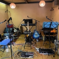 ドラマーを募集します。