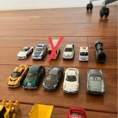 トミカ13台セットの画像