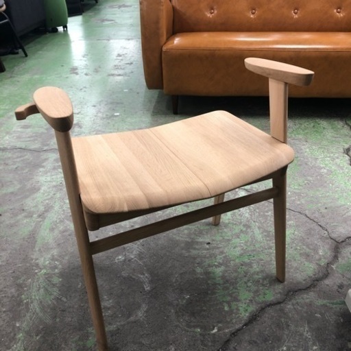 karimoku アーム付スツール CU1107MEK