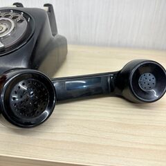 【売ります】【M869】中古品 黒電話 600A-2 固定電話機 日本電信電話公社 電電公社 NTT 昭和 レトロ 電話機の画像