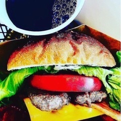 キッチンカーで！ハンバーガー🍔を提供します😋