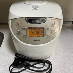 2月7日引き取り限定　炊飯器5.5合炊き　RC10MSH  TO...