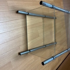 ガラスラック（3段）の画像