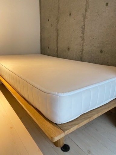 シングルベッド