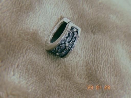 クロムハーツピアス