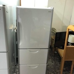 5km以内配送無料　保証付き　日立 HITACHI R-26WS-W [冷蔵庫]