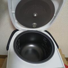 ディズニー炊飯ジャー【赤色】の画像