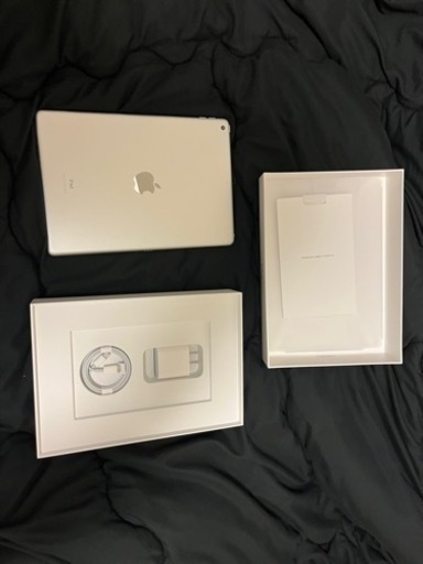 【美品】【第９世代】2021 Apple 10.2インチiPad (Wi-Fi, 64GB) - シルバー