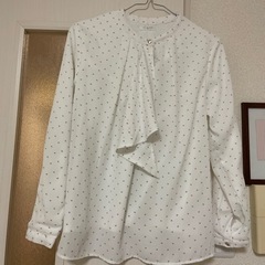 ボウタイブラウス　美品　M  