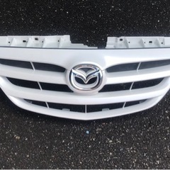 マツダMPV LW3Wフロントグリル