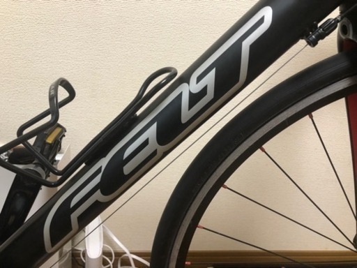 ほぼ新車！　ドイツ車　FELT F75 ロードバイク
