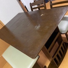 ダイニングテーブル無料の画像