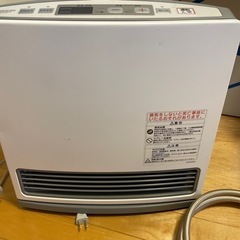 送料込 ガスファンヒーター　 